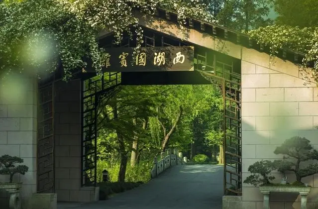 Oda (Garden view king bed room)