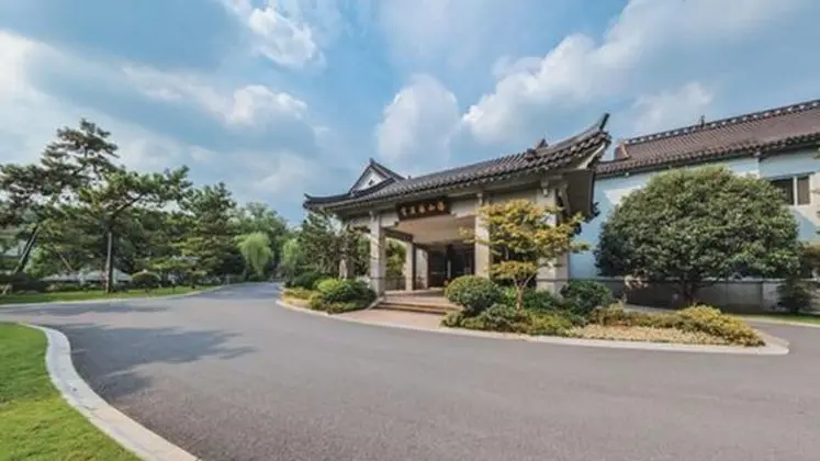 Oda (Garden view king bed room)