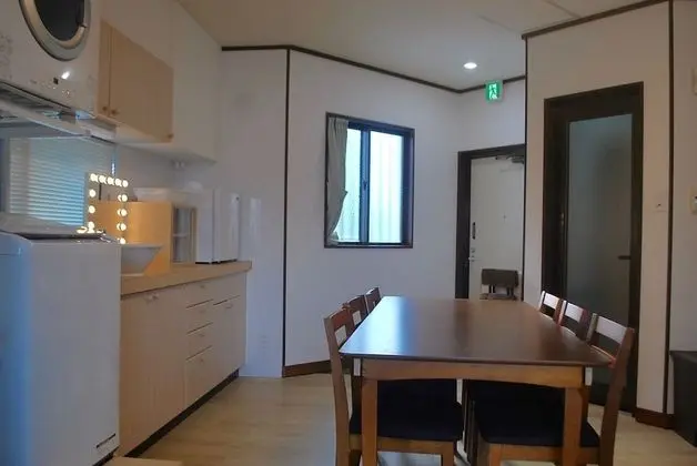 Oda, 2 Yatak Odası (B)