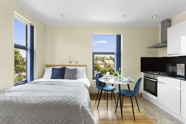 Deluxe Apart Daire, Banyolu/Duşlu