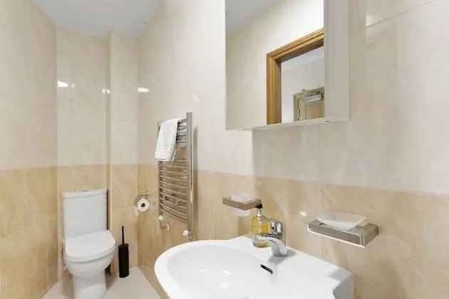 Deluxe Apart Daire, Banyolu/Duşlu