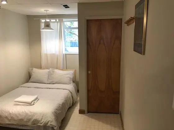 Basic Tek Büyük Yataklı Oda