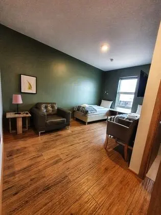 Comfort Tek Büyük veya İki Ayrı Yataklı Oda