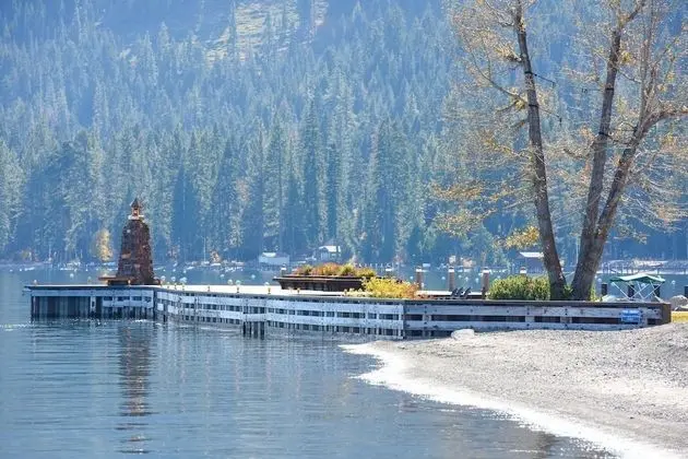 Ev, Birden Çok Yatak (West Shore Getaway)