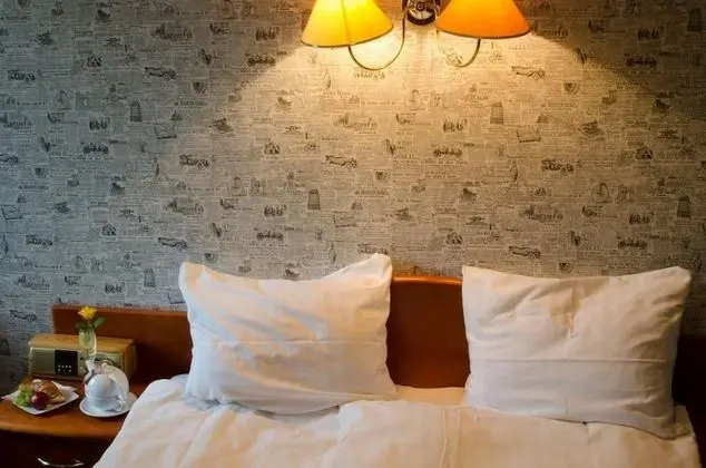 Basic Üç Kişilik Oda