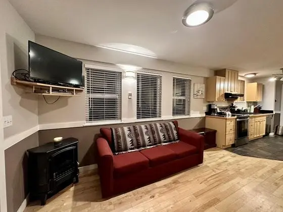 Kır Evi (Waterfront 2 bedroom Cottage with Hot)