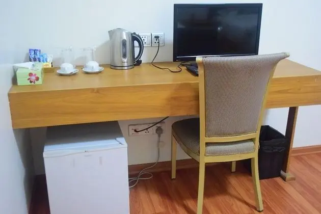 Superior Tek Büyük veya İki Ayrı Yataklı Oda, 1 Çift Kişilik veya 2 Tek Kişilik Yatak, Buzdolabı