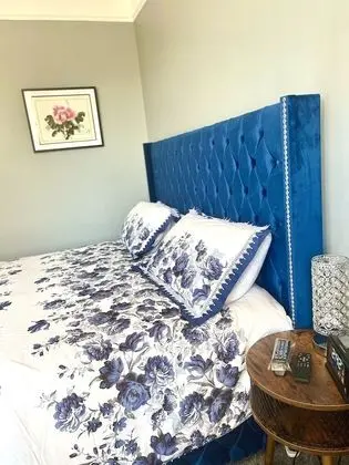 Deluxe Tek Büyük Yataklı Oda (Room 2)