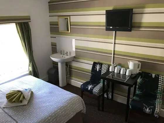 Standard Süit, Ortak Banyo (room 9)