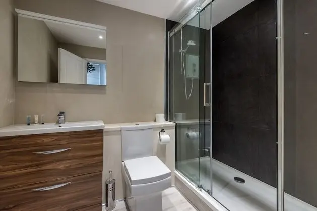 Premium Tek Büyük Yataklı Oda, Banyolu/Duşlu