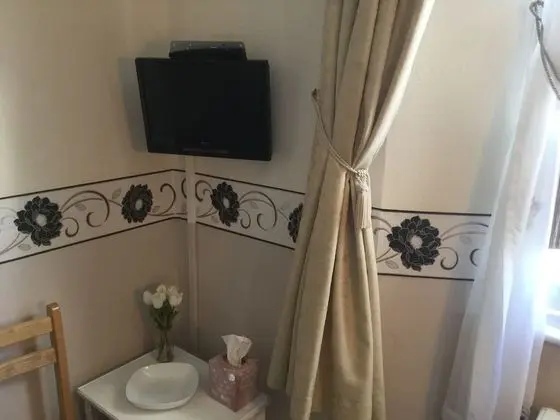 Tek Büyük Yataklı Oda, Banyolu/Duşlu