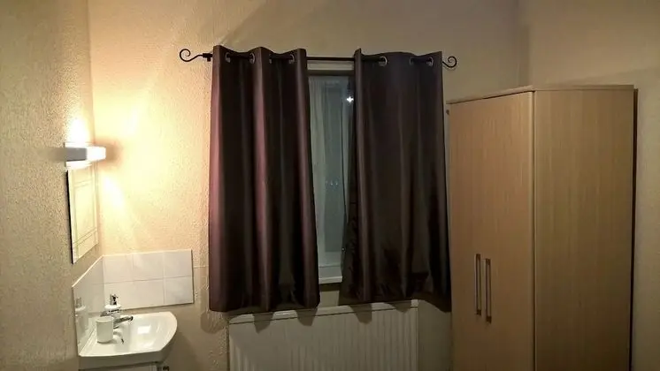Basic Tek Kişilik Oda, Ortak Banyo