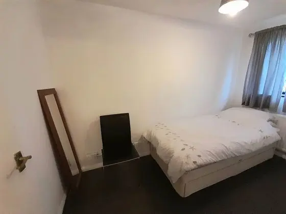 Basic Tek Kişilik Oda, Ortak Banyo, Bahçe Manzaralı