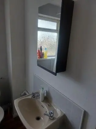 Basic Tek Kişilik Oda, Ortak Banyo, Bahçe Manzaralı