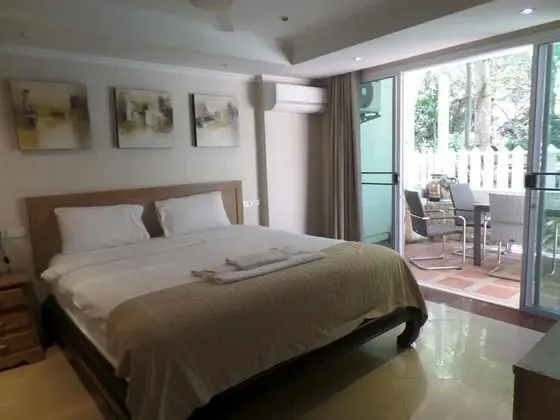 One Bedroom Apartment