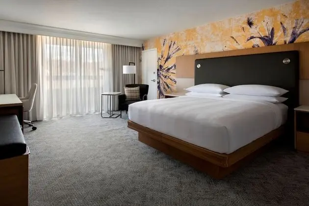 Club Oda, 1 En Büyük (King) Boy Yatak