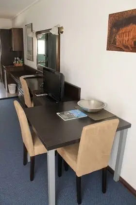 Superior Tek Büyük Yataklı Oda (Ground Floor Rooms)