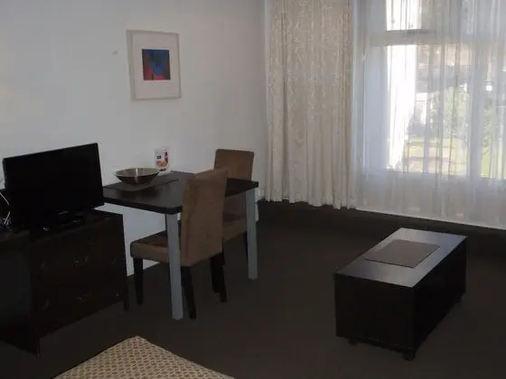 Superior Tek Büyük Yataklı Oda (Ground Floor Rooms)