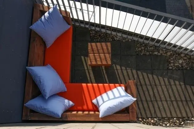 Tek Büyük Yataklı Oda, Balkon