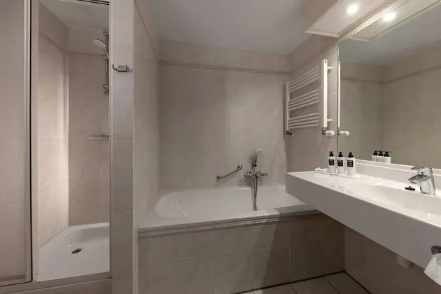 Standard Tek Büyük Yataklı Oda