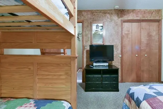Daire (Westcreek Lodge @ Notch-Vaulted ceili)
