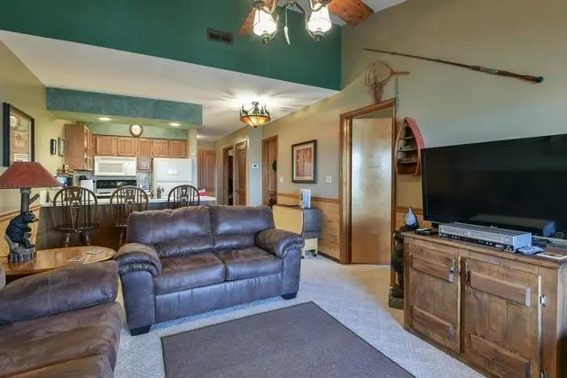Daire (Westcreek Lodge @ Notch-Vaulted ceili)