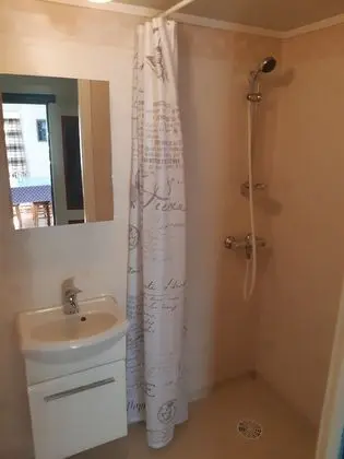 Apart Daire, 2 Yatak Odası (Bed linen, towel & cleaning excluded)