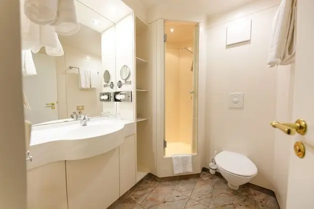 Premium Tek Büyük Yataklı Oda, Park Manzaralı, Bahçeli