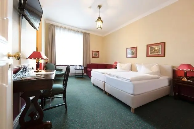 Standard Üç Kişilik Oda