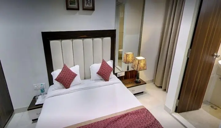 Deluxe Tek Büyük Yataklı Oda