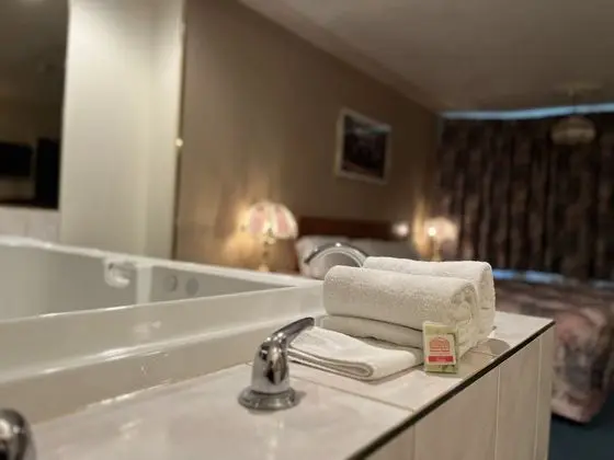 Executive Tek Büyük Yataklı Oda (2 King beds with Jacuzzi and Bunk Bed)