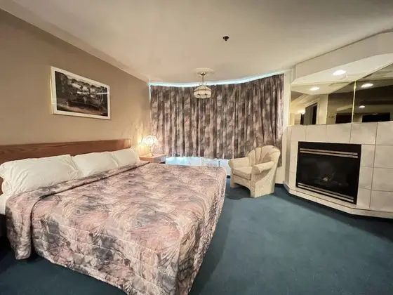 Executive Tek Büyük Yataklı Oda (2 King beds with Jacuzzi and Bunk Bed)
