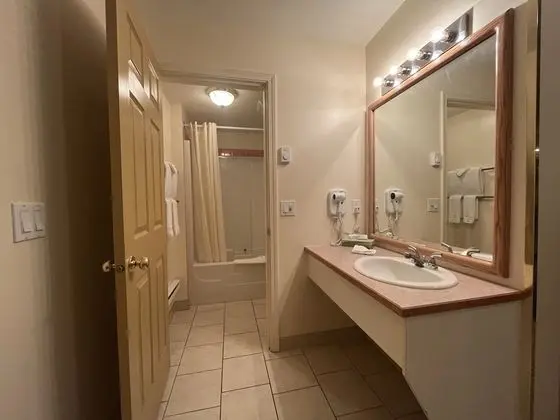 Executive Tek Büyük Yataklı Oda (2 King beds with Jacuzzi and Bunk Bed)