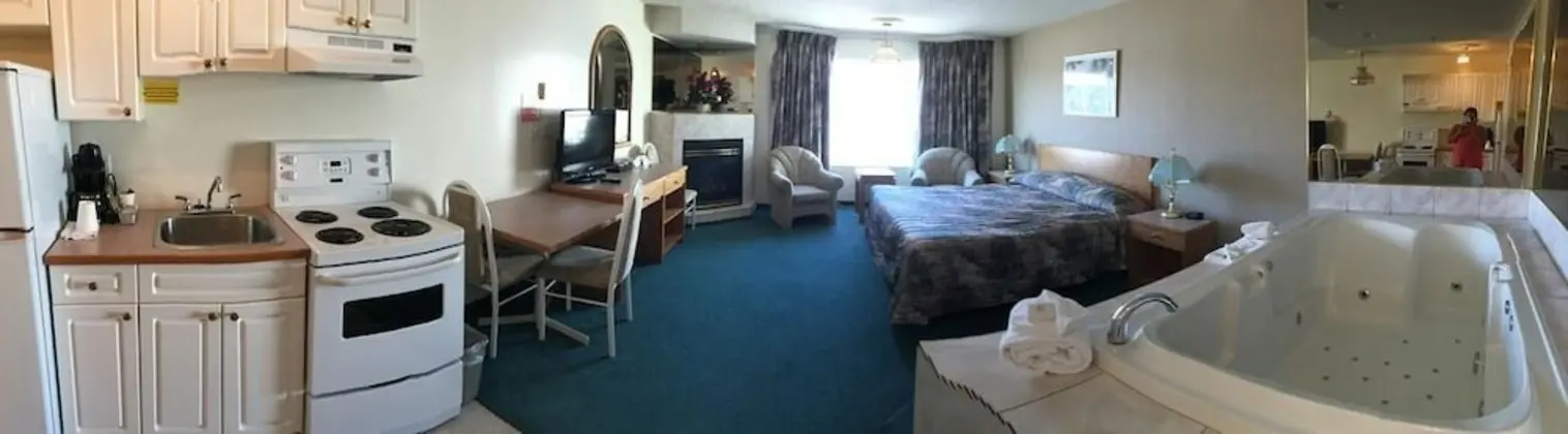 Executive Tek Büyük Yataklı Oda (2 King beds with Jacuzzi and Bunk Bed)
