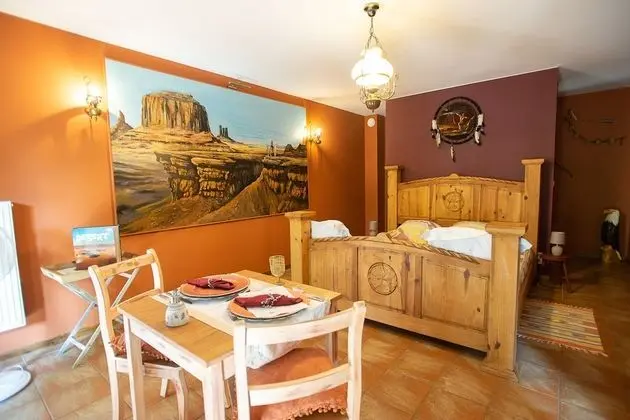 Deluxe Tek Büyük Yataklı Oda