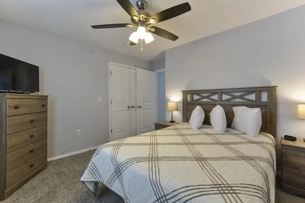 Daire (Western Comfort - JUST REMODELED!! - )