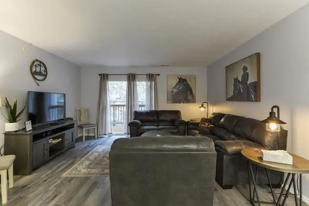 Daire (Western Comfort - JUST REMODELED!! - )