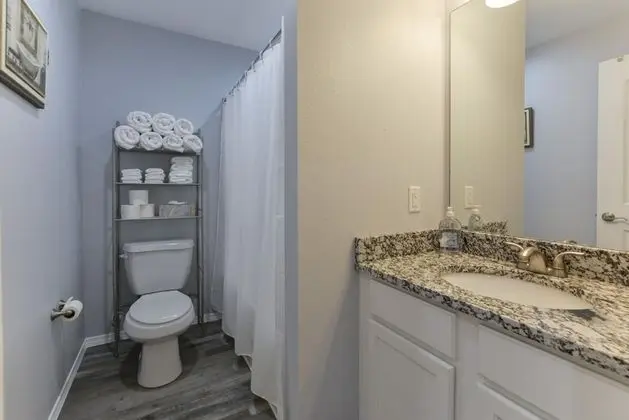 Daire (Western Comfort - JUST REMODELED!! - )