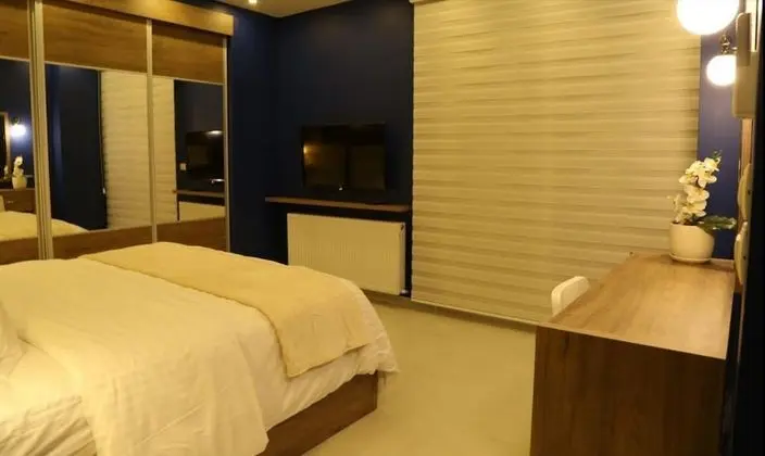 Luxury Apartment, 3 Bedrooms, Non Smoking, Fountain Pool View (AB)