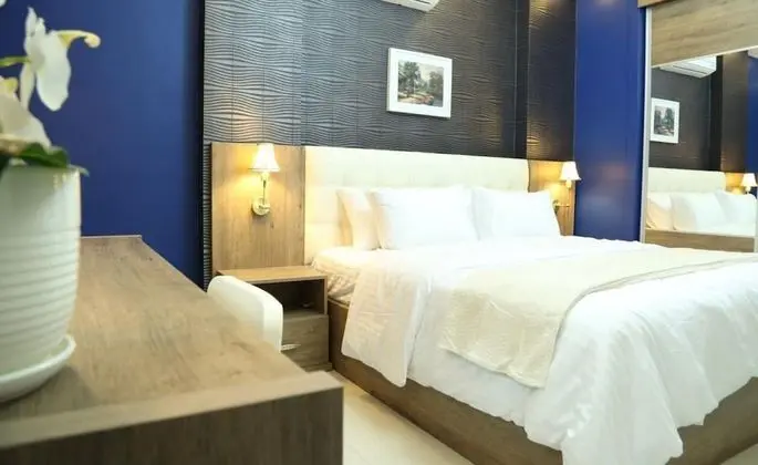 Luxury Apartment, 3 Bedrooms, Non Smoking, Fountain Pool View (AB)