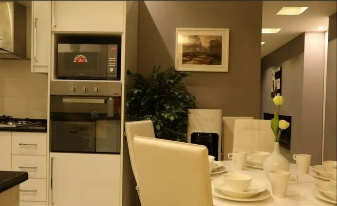 Luxury Apartment, 3 Bedrooms, Non Smoking, Fountain Pool View (AB)