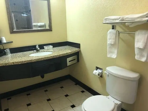 Standard Oda, 1 Büyük (Queen) Boy Yatak