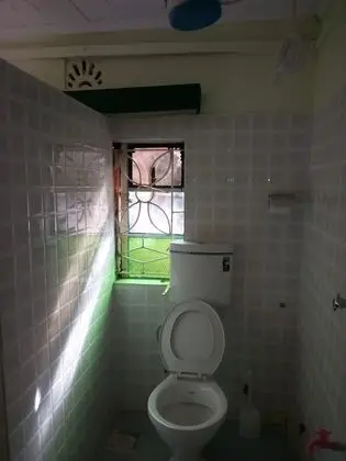 Büyük Yataklı Tek Kişilik Oda