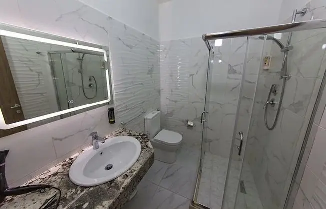 Üç Kişilik Oda