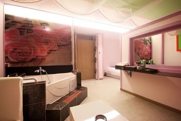 Oda (Suite Room (2 Beds/Convenient Breakfa)