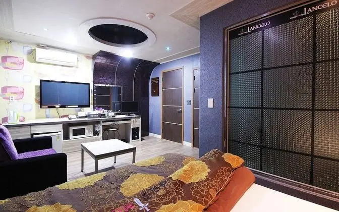 Oda (Special room (PC/bathtub/100% disinfe)