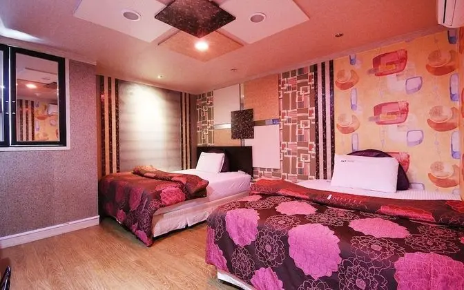 Oda (Twin (PC/bathtub/100% disinfection/go)