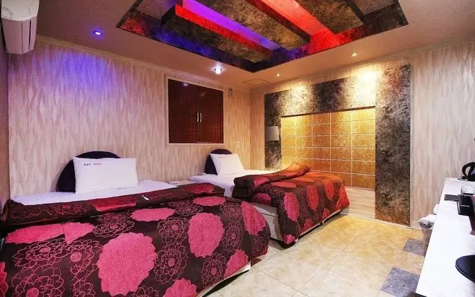 Oda (Twin (PC/bathtub/100% disinfection/go)