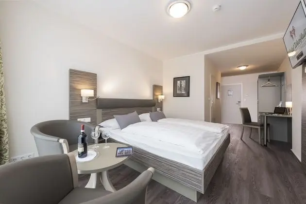 Comfort Tek Büyük Yataklı Oda
