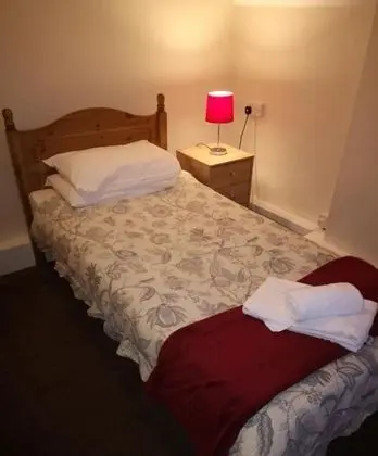 Tek Kişilik Oda, Ortak Banyo